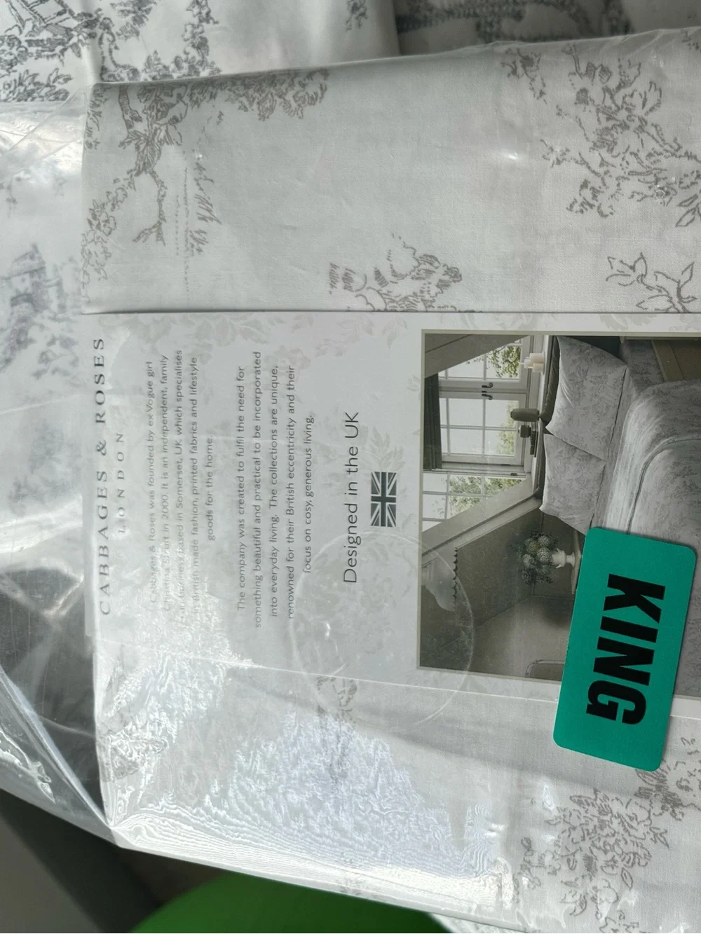 Cabbages & Roses Toile Cal King - Pale beige on White sheet set.